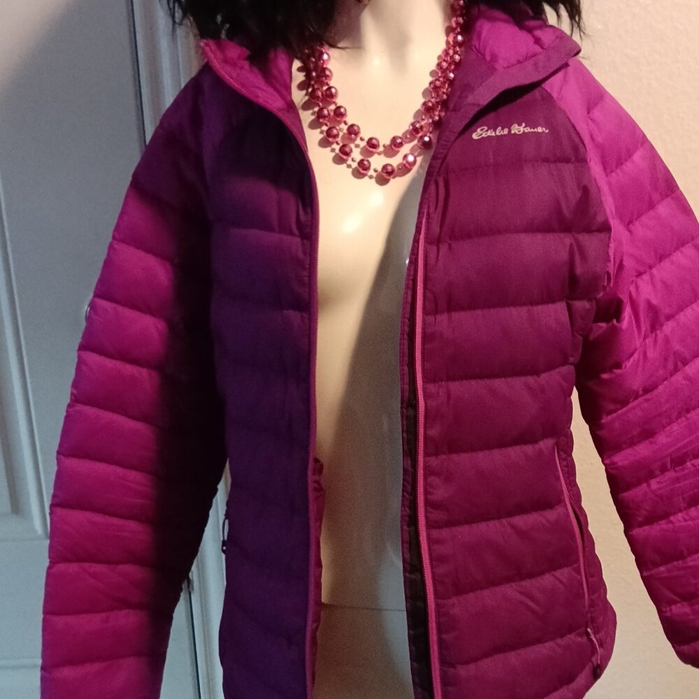 Eddie Bauer Women’s Two-Tone Puffer Jacket - Purple/Magentatttttt